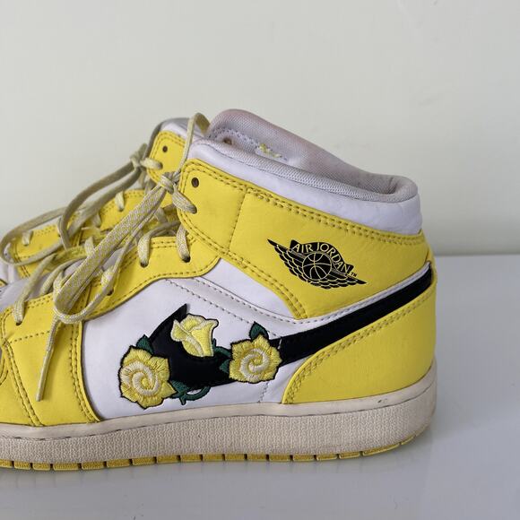 Nike Air Jordan 1 Mid GS Yellow Rose Patch Shoes Youth AV5173-700 Black Size 7Y - Picture 5 of 10